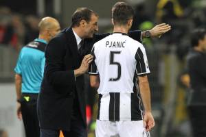 Allegri ha riportato la difesa al centro del villaggio. Difendersi non è una vergogna item-thumbnail