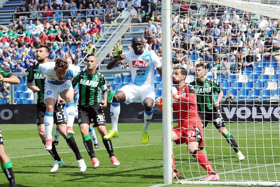 La Lega sposta Sassuolo-Napoli alle 18 per paura di scontri con i romanisti