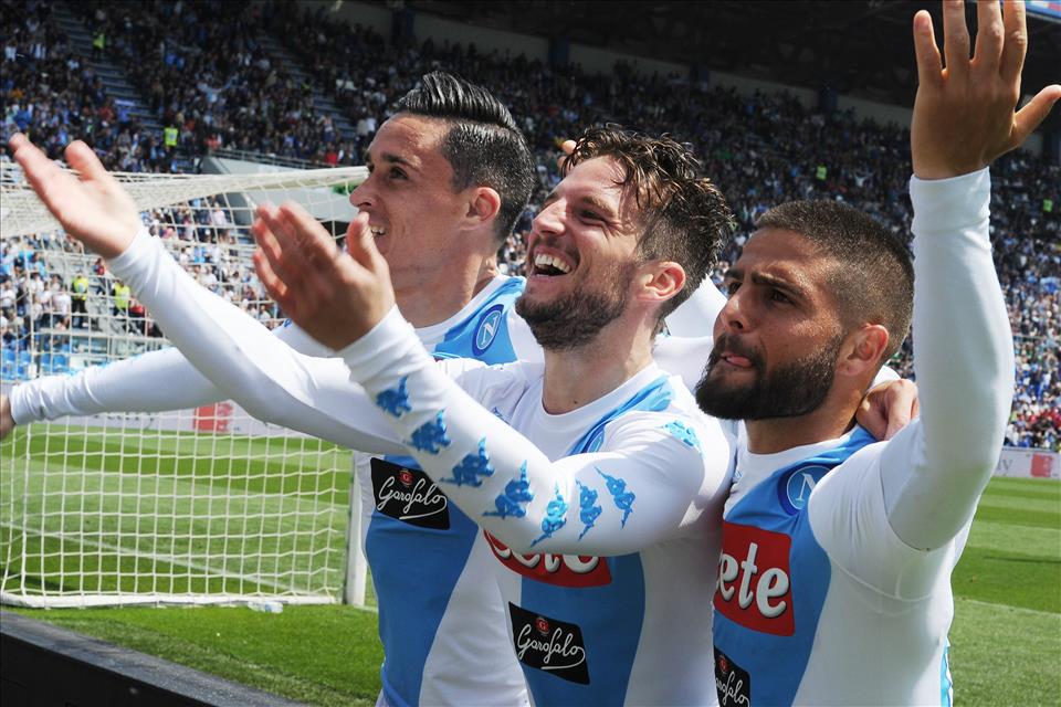 Napoli, storico record di gol (46) in trasferta; il tridente segna come il Milan