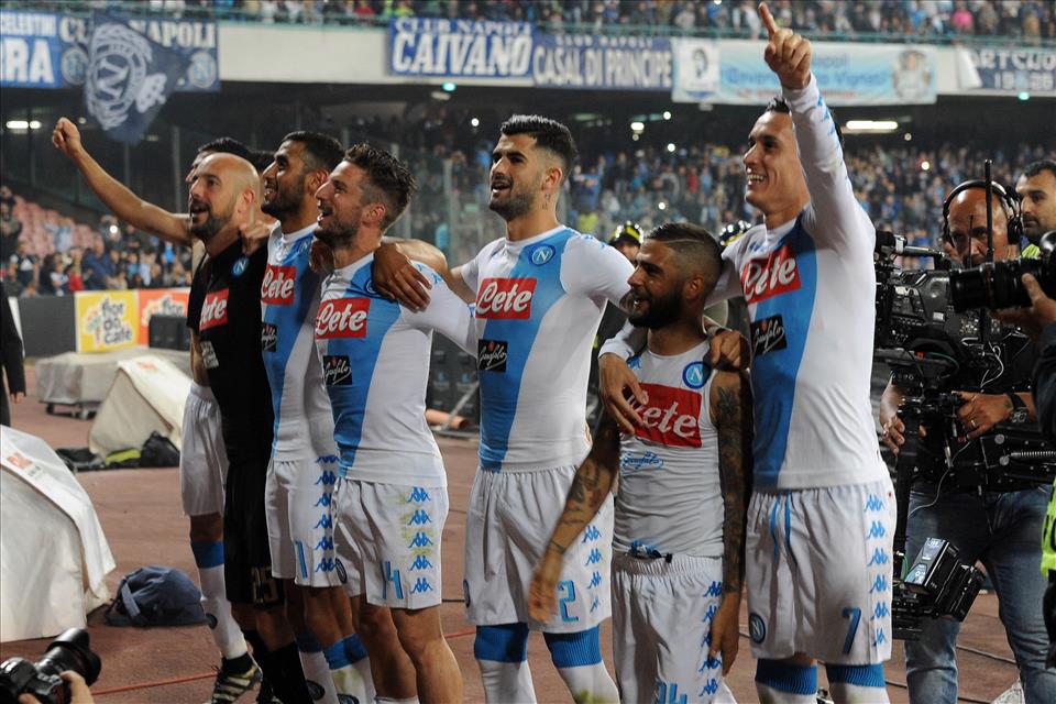 Il Napoli sperimenterà l’entusiasmo in ritiro: i segnali positivi di questa nuova stagione