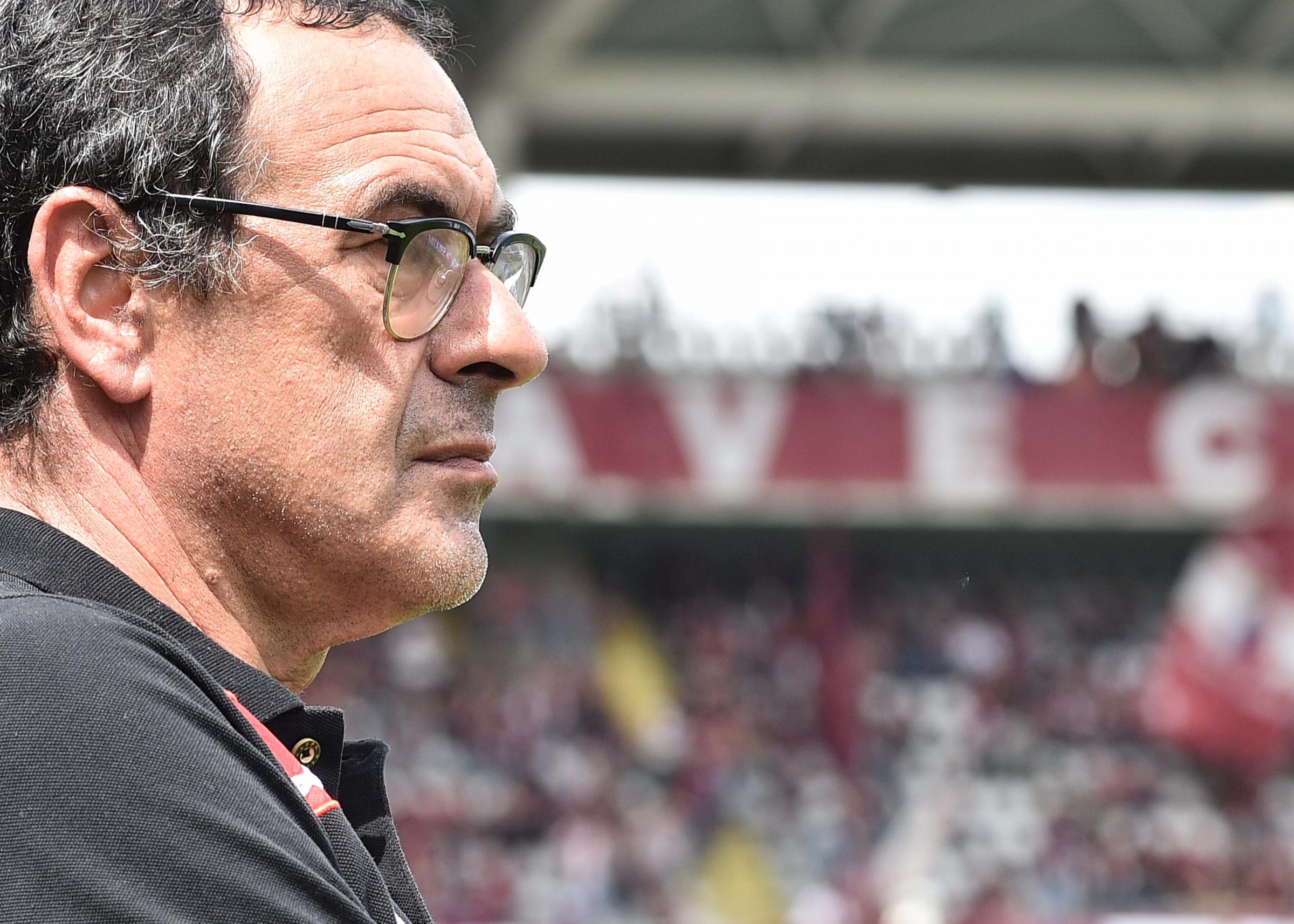 Il Napoli vince e convince: la tensione mediatica non condiziona la squadra Il Napoli vince e convince: la tensione mediatica non condiziona la squadra