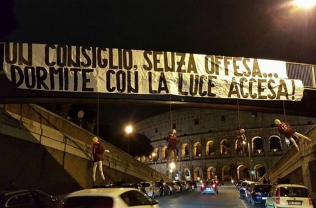 Gli Irriducibili Lazio su manichini e striscioni: «Non ci scusiamo, continuano gli sfottò del derby»