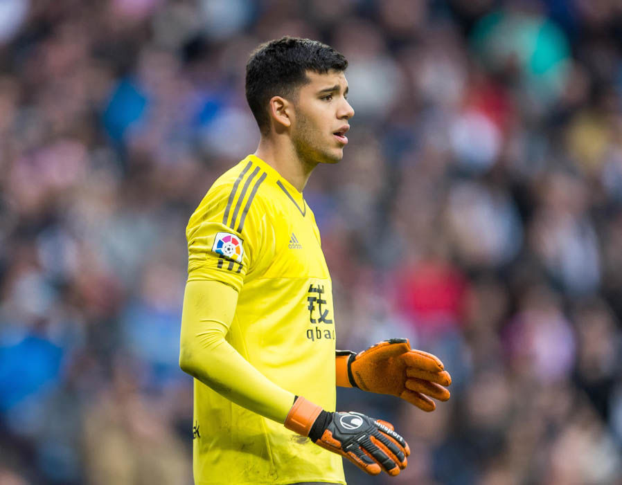 Sky: Rulli, il Napoli rifiuta di inserire Reina nella trattativa con il Man City Sky: Rulli, il Napoli rifiuta di inserire Reina nella trattativa con il Man City