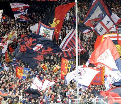 Il Secolo: i tifosi del Genoa hanno applaudito Insigne, quelli del Napoli hanno fischiato il Genoa