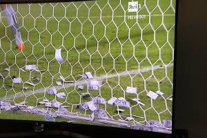 Contestazione a Donnarumma in Nazionale Under 21: lanciati dollari falsi item-thumbnail