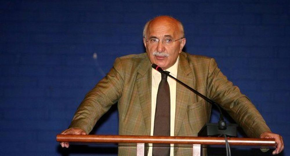 Deferito Vincenzo Pastore, ex presidente del Comitato Figc Campania: avrebbe alterato il risultato di 1272 partite Deferito Vincenzo Pastore, ex presidente del Comitato Figc Campania: avrebbe alterato il risultato di 1272 partite