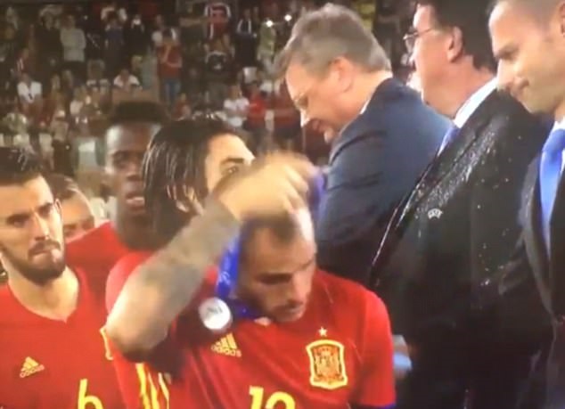 La Spagna Under 21 (tranne Bellerin) toglie subito la medaglia d’argento