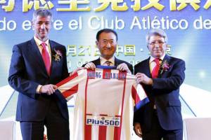 La Cina e gli investimenti all’estero: nel mirino aziende che hanno interessi nel calcio europeo item-thumbnail