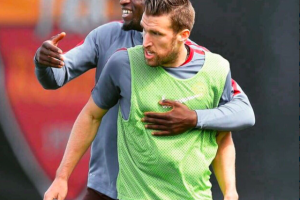 Roma, Strootman: «Spero che Rudiger sia l’ultimo addio dell’estate». Nainggolan: «Non lo so» item-thumbnail