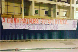 A Firenze striscione contro Bernardeschi (che va alla Juve): «A chi non piacerebbe sputarti in faccia» item-thumbnail