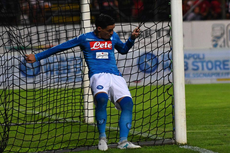 Martedì Napoli-Carpi in chiaro su Premium. Napoli-Chievo in pay per view (10 euro) su Sky e Premium Martedì Napoli-Carpi in chiaro su Premium. Napoli-Chievo in pay per view (10 euro) su Sky e Premium