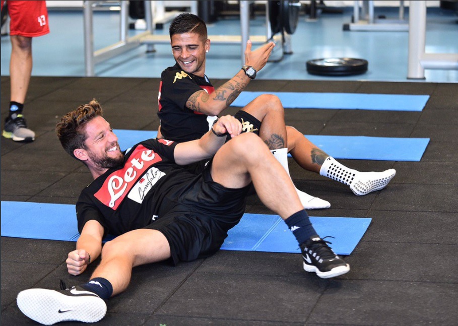 Il Napoli comincia la stagione con gli onori e gli oneri dell’entusiasmo Il Napoli comincia la stagione con gli onori e gli oneri dell’entusiasmo