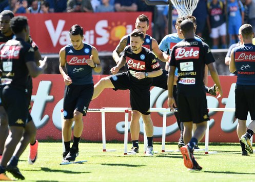Derby con il Benevento durante il ritiro del Napoli