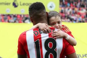 La lettera di Jermain Defoe per il piccolo Bradley: «Non saprai mai quanto mi hai cambiato» item-thumbnail