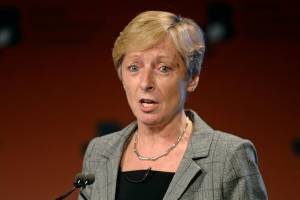 Liz Nicholl, donna dello sport nel Regno Unito: «Investiamo solo dove si può vincere» item-thumbnail
