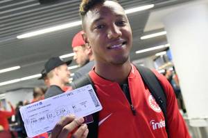 de Guzmán attacca il Napoli: «Ho avuto alcuni infortuni e non mi hanno aiutato». item-thumbnail
