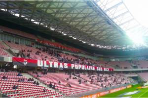 Ufficiale: la Prefettura di Nizza ha vietato la trasferta in Francia ai tifosi del Napoli item-thumbnail