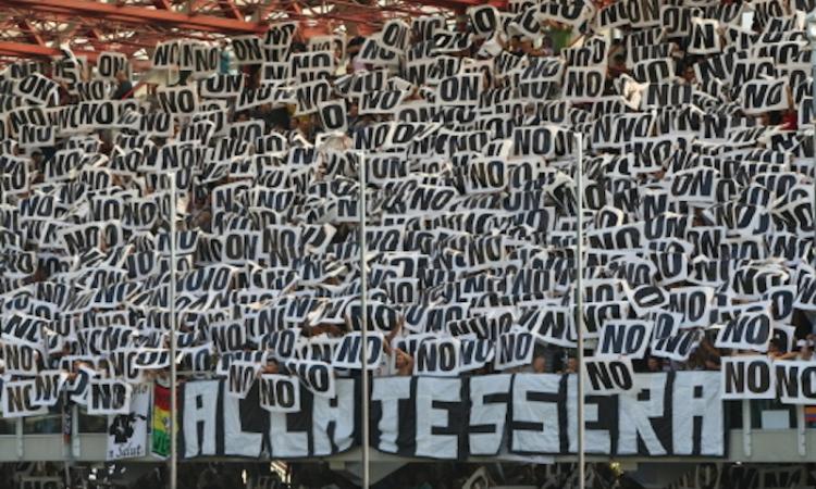 Il calcio italiano dice addio alla tessera del tifoso: le nuove procedure per gli stadi