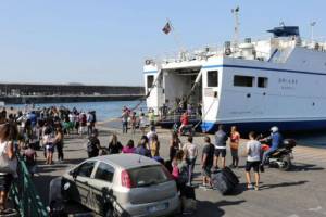 Ischia non sta sprofondando: il terremoto e la psicosi item-thumbnail
