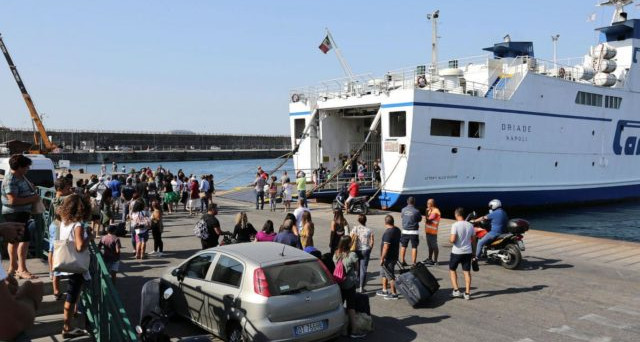 Ischia non sta sprofondando: il terremoto e la psicosi