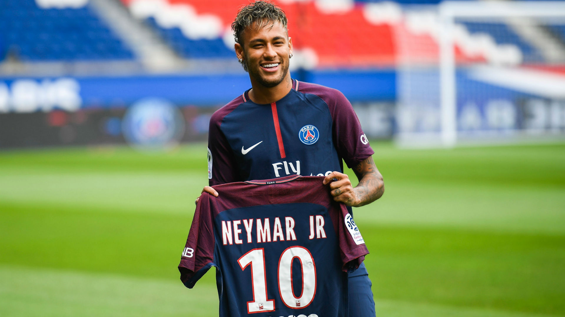 Neymar risponde su Instagram alle accuse di stupro