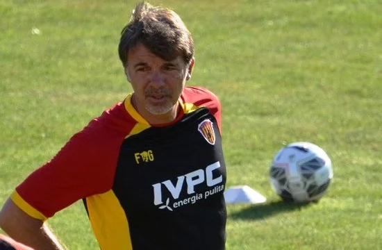 L'allenatore del Benevento Baroni