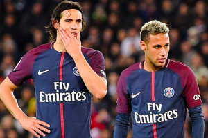 Cavani in panchina col Psg. L’Equipe si interroga su di lui item-thumbnail