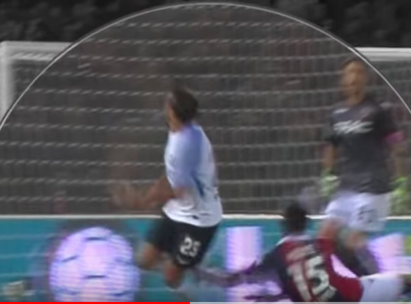 Il rigore per l’Inter dimostra che il Var rispetta l’arbitro (come vogliono i detrattori) Il rigore per l’Inter dimostra che il Var rispetta l’arbitro (come vogliono i detrattori)