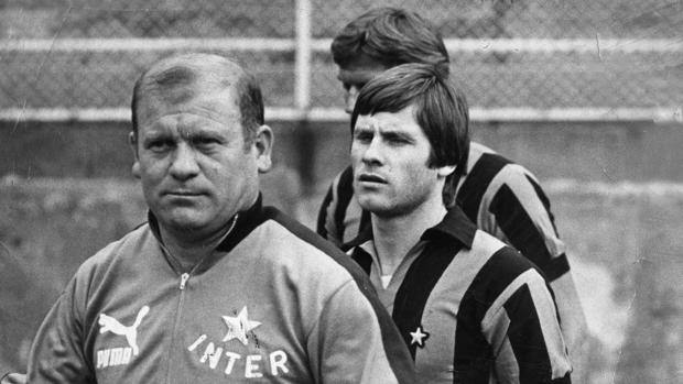 Bersellini, il proletario in tuta che fece vincere l’Inter del dopo Mazzola Bersellini, il proletario in tuta che fece vincere l’Inter del dopo Mazzola