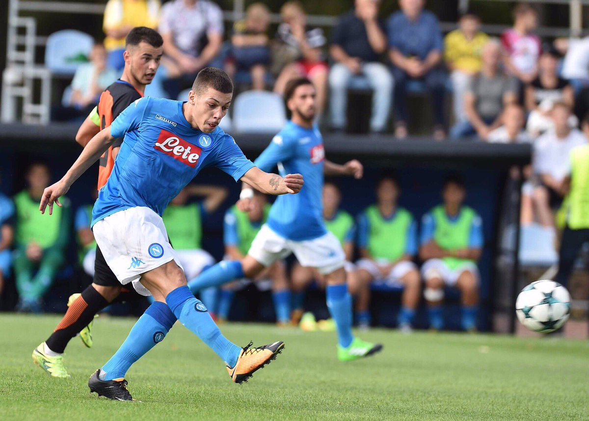Youth League, il Napoli soffre e vince in nove contro lo Shakhtar: 2-1