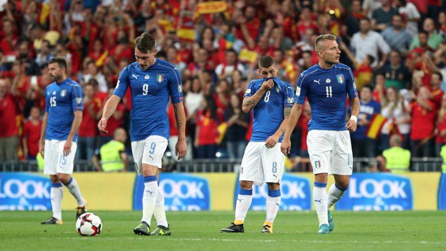 Caini d’Italia, la distanza sempre più ampia tra Napoli e la Nazionale Caini d’Italia, la distanza sempre più ampia tra Napoli e la Nazionale