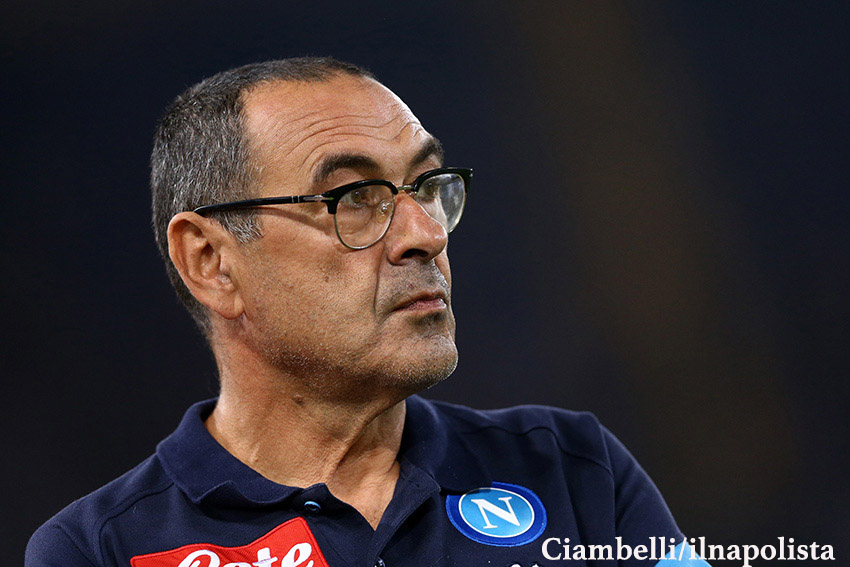 Corsera: «Anche ieri Sarri, sollecitato, ha chiesto tempo al Napoli»