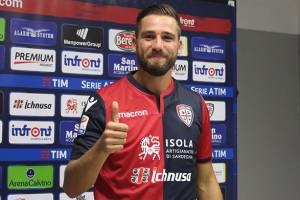 Napoli-Cagliari, i convocati di Rastelli: rientrano Pavoletti e Farias item-thumbnail
