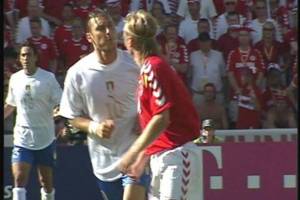 Coronavirus, Poulsen in quarantena e il link (sottilissimo) con l’Inter item-thumbnail