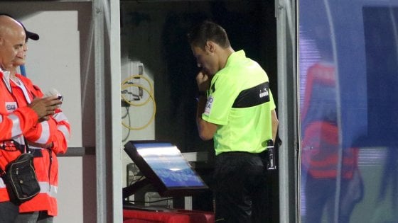 Var – In Olanda sarà spiegato sui monitor dello stadio