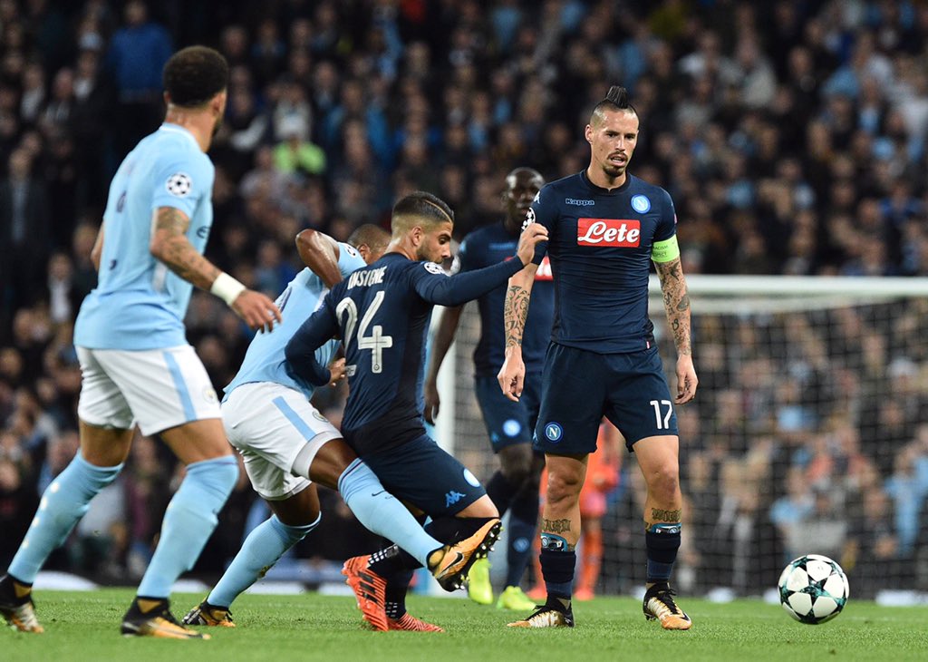 Manchester City-Napoli 2-1, pagelle / Tre bellissime facce di cazzo, stasera: Ghoulam, Insigne e Allan Manchester City-Napoli 2-1, pagelle / Tre bellissime facce di cazzo, stasera: Ghoulam, Insigne e Allan