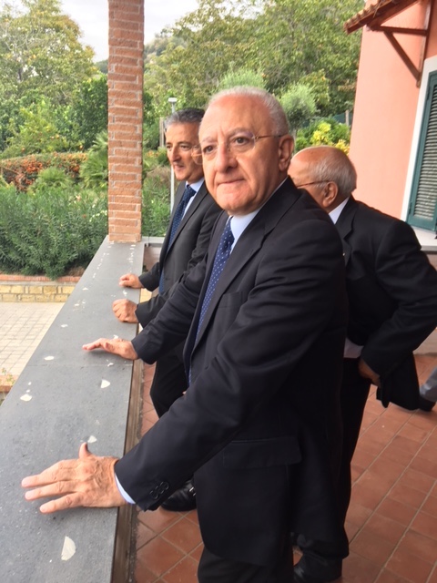De Luca: «Ancelotti sbaglia. Senza la Regione, il San Paolo sarebbe caduto a pezzi» De Luca: «Ancelotti sbaglia. Senza la Regione, il San Paolo sarebbe caduto a pezzi»