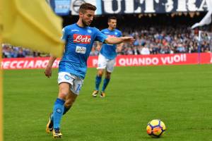 Il recupero in scivolata di Mertens sul 3-1 è la foto del Napoli di Sarri item-thumbnail