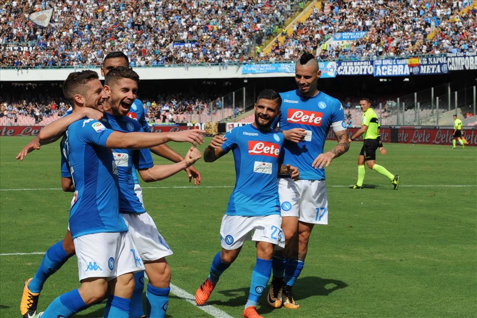 Il Napoli vince in ogni modo, con cinismo o leggerezza. E anche col bel gioco