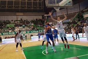 Il Napoli Basket, senza Carter, si arrende a Siena ai supplementari item-thumbnail
