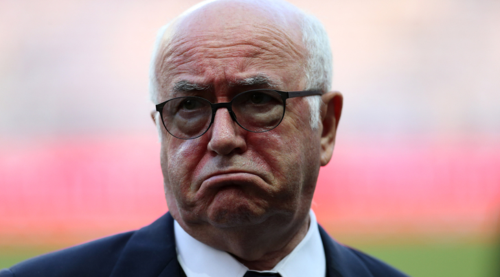 Tavecchio alle Iene, in lacrime: «Scelte dell’allenatore sbagliate, e l’allenatore l’ho scelto io»