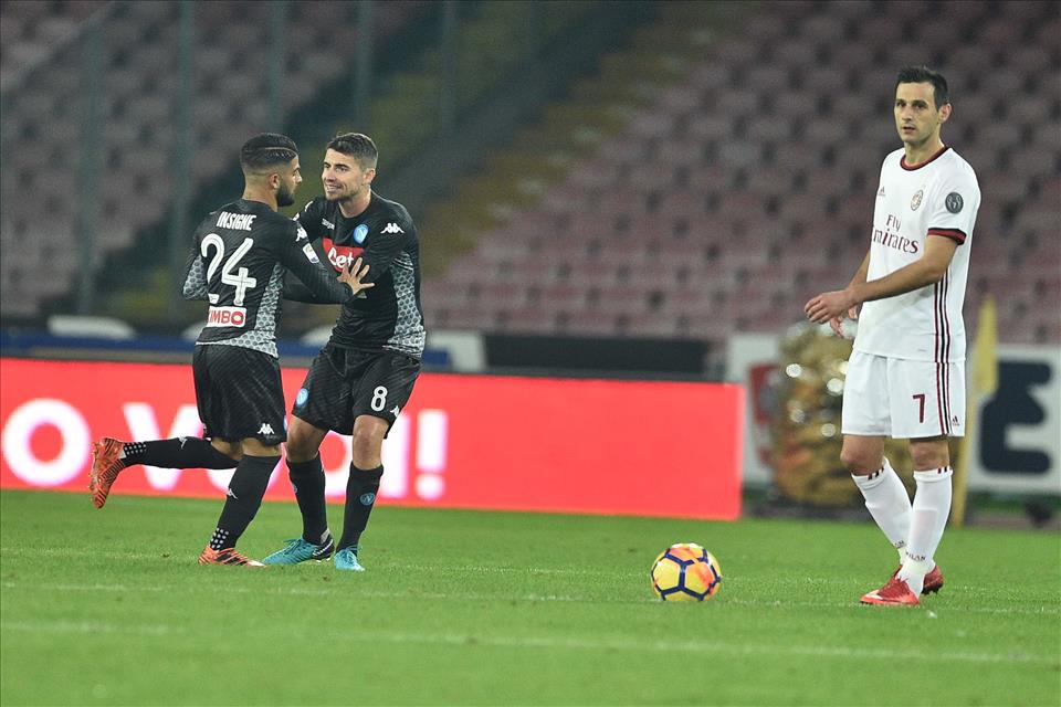 Il Napoli sa leggere i tempi della partita e batte il Milan
