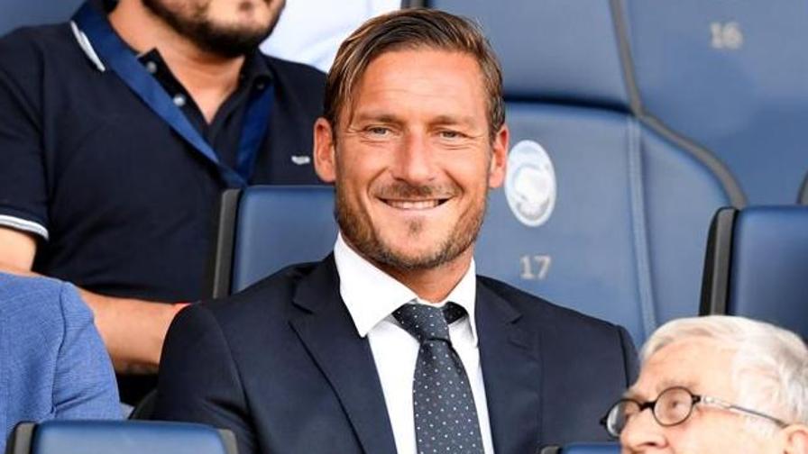 Esplode un altro caso alla Roma: è guerra aperta tra Totti e Bandini