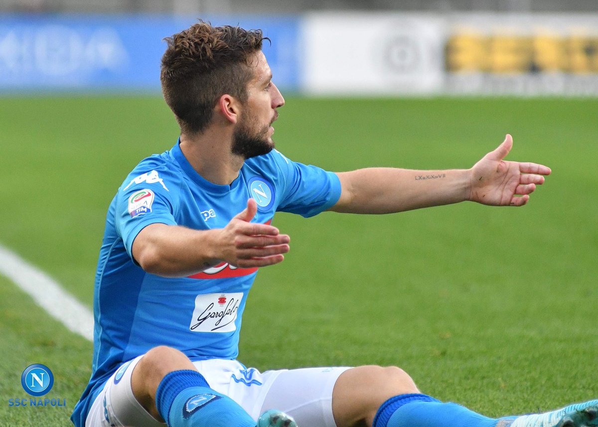 Napoli stanco, soprattutto davanti. Il Chievo pareggia senza soffrire Napoli stanco, soprattutto davanti. Il Chievo pareggia senza soffrire