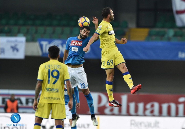 Chievo-Napoli 0-0: battaglia in campo, azzurri con poche idee