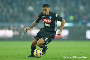 L’Equipe: “Il Napoli irremovibile: vuole 100 milioni per Allan” item-thumbnail