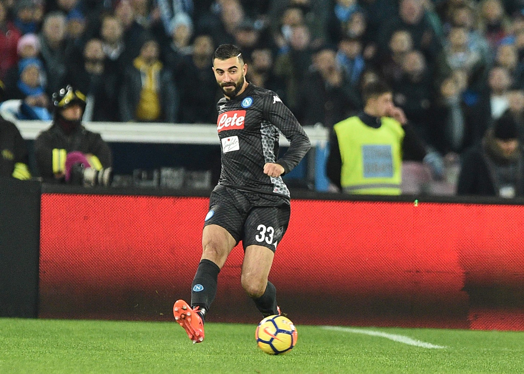 Primo tempo: Juve vince 1-0 con gol di Higuain. Il Napoli non punge