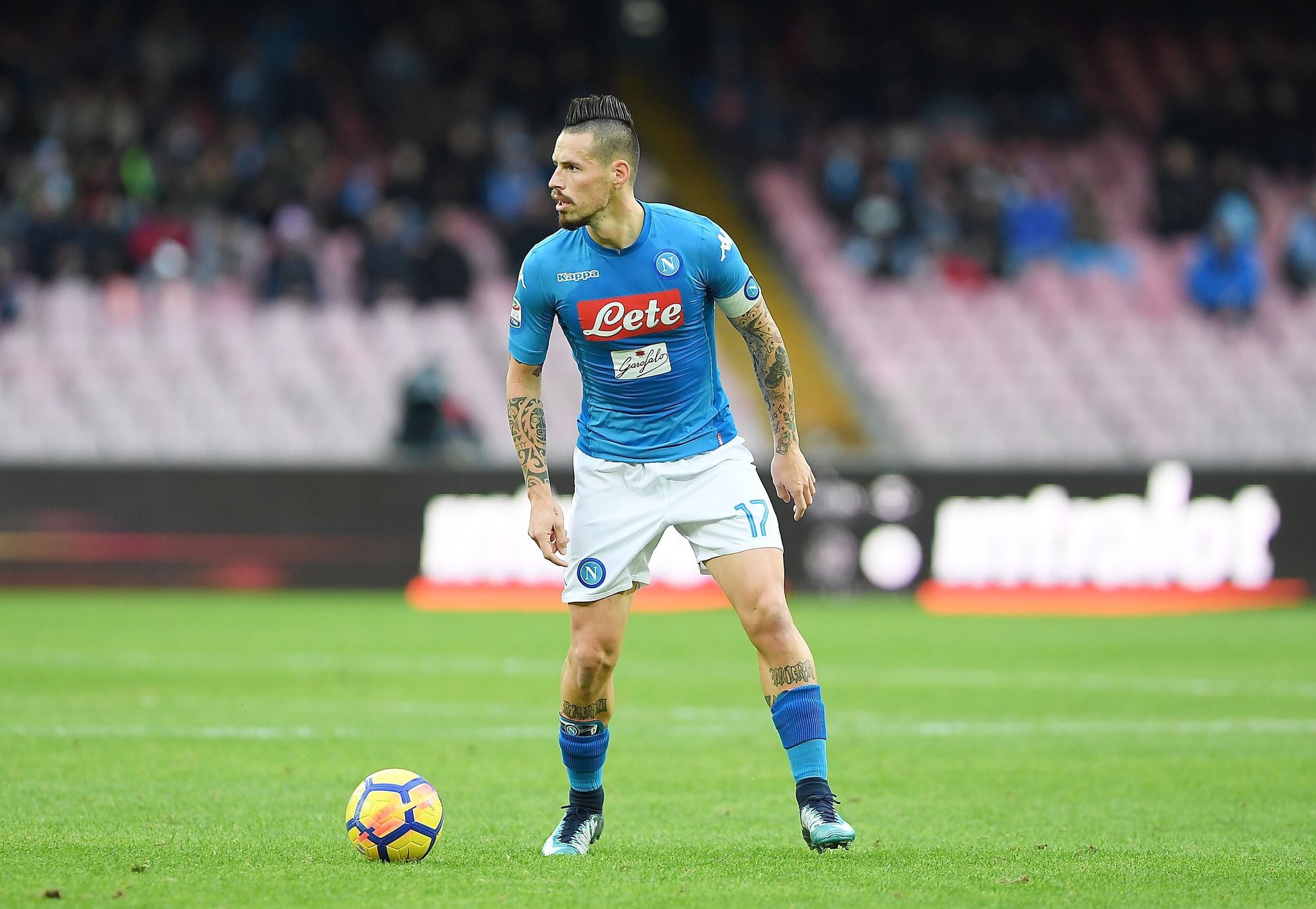 Hamsik supera Maradona, Napoli di nuovo in testa (da solo) a Natale dopo 28 anni