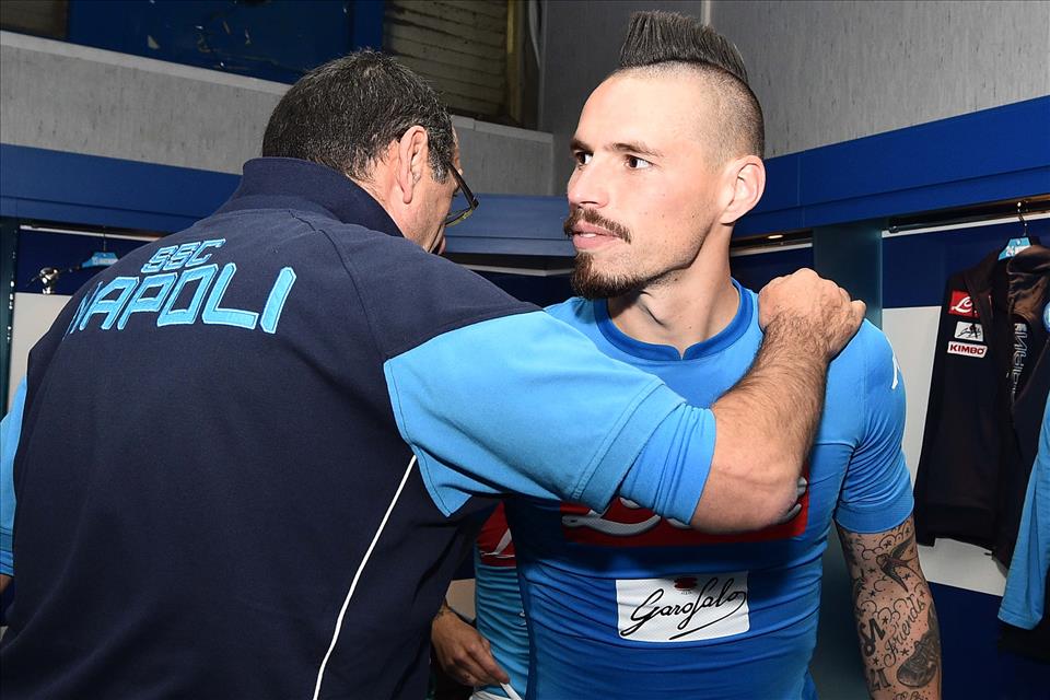 Cresce il pressing del Chelsea su Sarri. C’è anche Hamsik in partenza