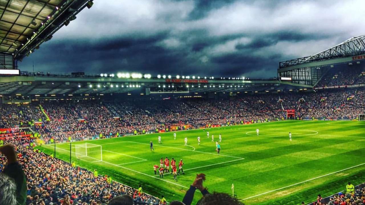 Manchester United-Siviglia, i Red Devils alzano i prezzi del settore ospiti per “rimborsare” i propri tifosi Manchester United-Siviglia, i Red Devils alzano i prezzi del settore ospiti per “rimborsare” i propri tifosi